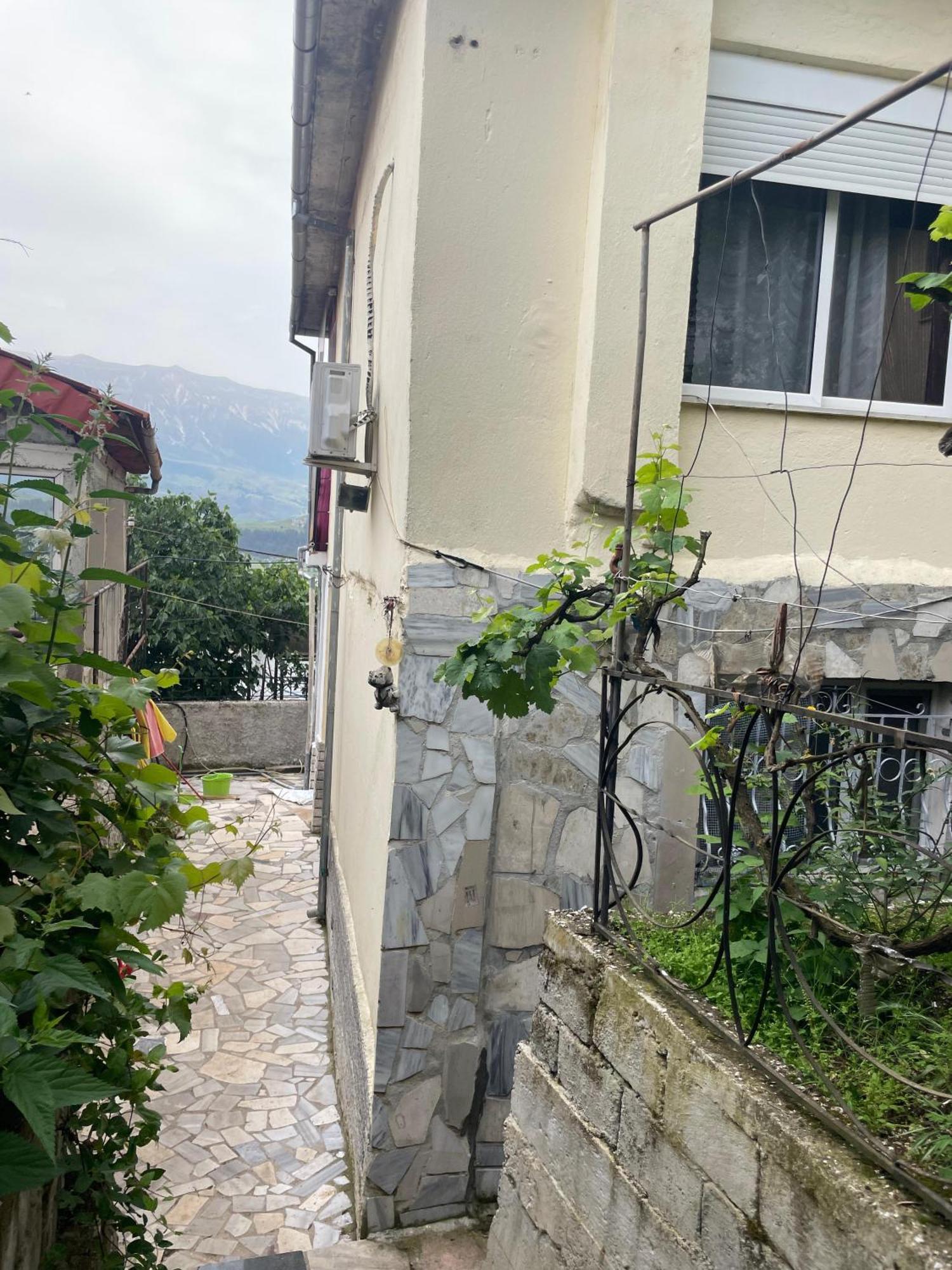 Hotel Bazzar 2 Gjirokastër Exterior foto